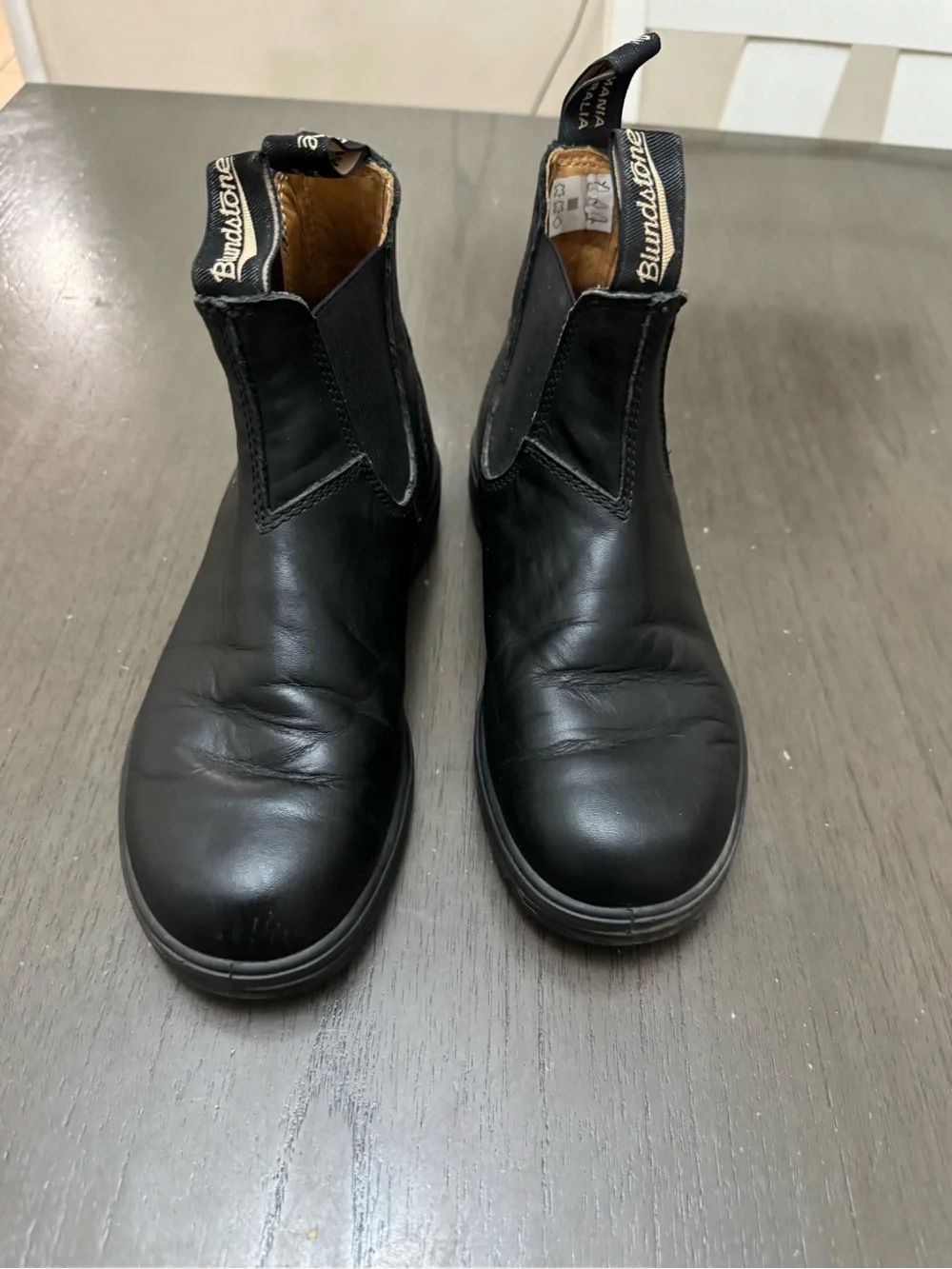 Blundstone Men's Black Leather Chukka Boots size 4.5